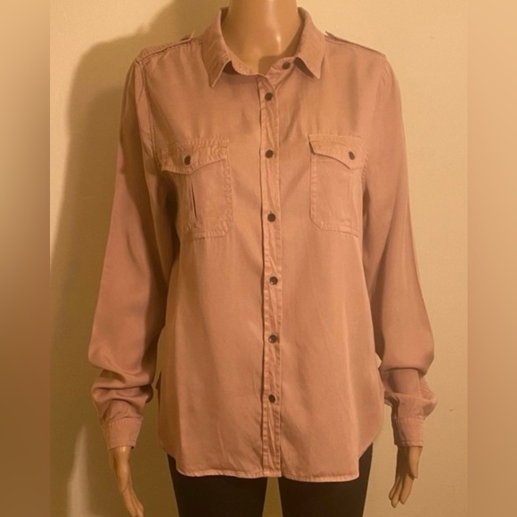 Universal Thread Good Co Long Sleeve Front Button Hi-Low Blouse - Picture 1 of 4